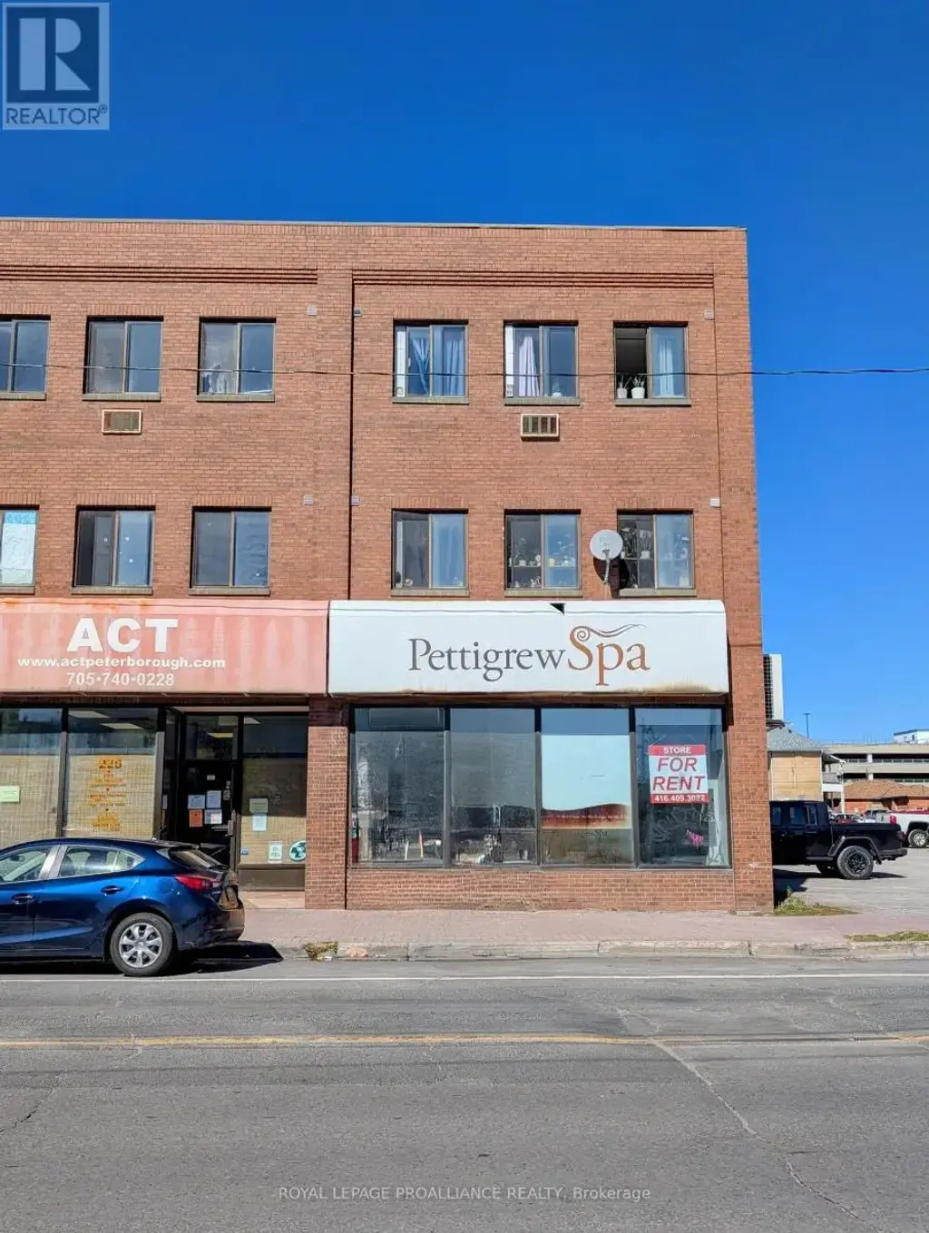 224 Charlotte Street, Peterborough (Town Ward 3)